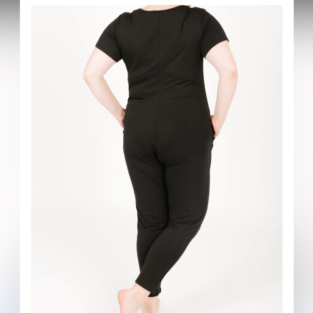 SMASH & TESS- SUNDAY ROMPER IN MIDNIGHT BLACK - Picture 2 of 7